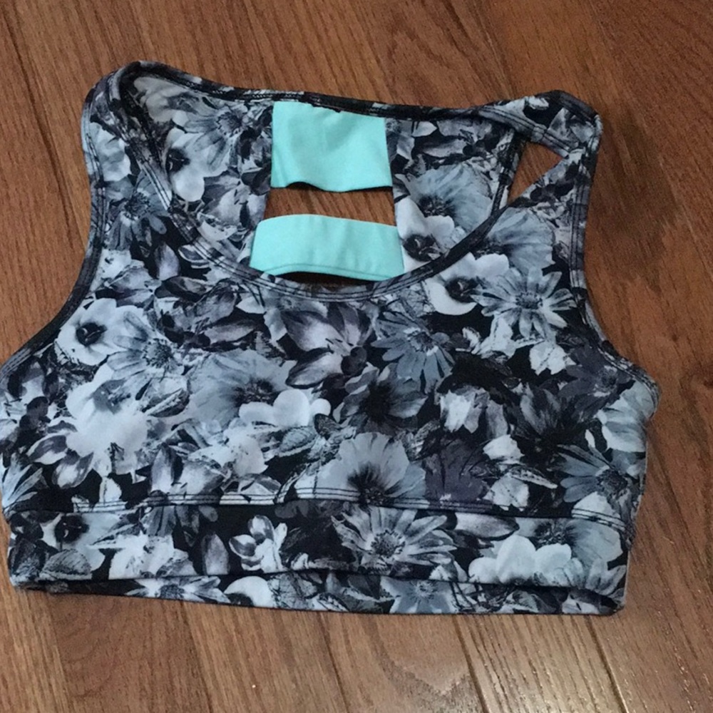 Sports bra